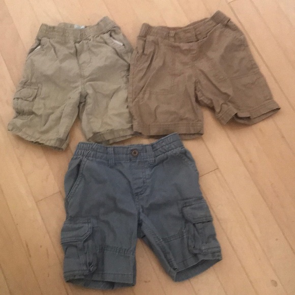 Size 4 shorts - Picture 1 of 1